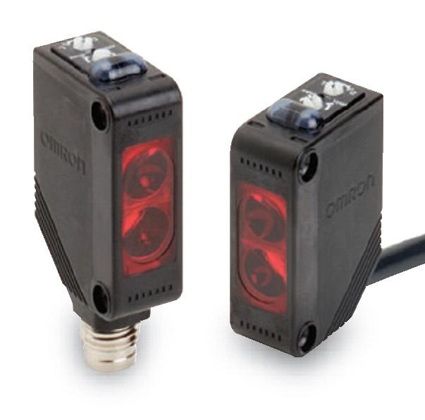 Cảm biến quang Omron E3Z-B61 5M